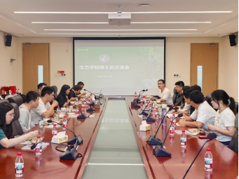 活动现场气氛热烈